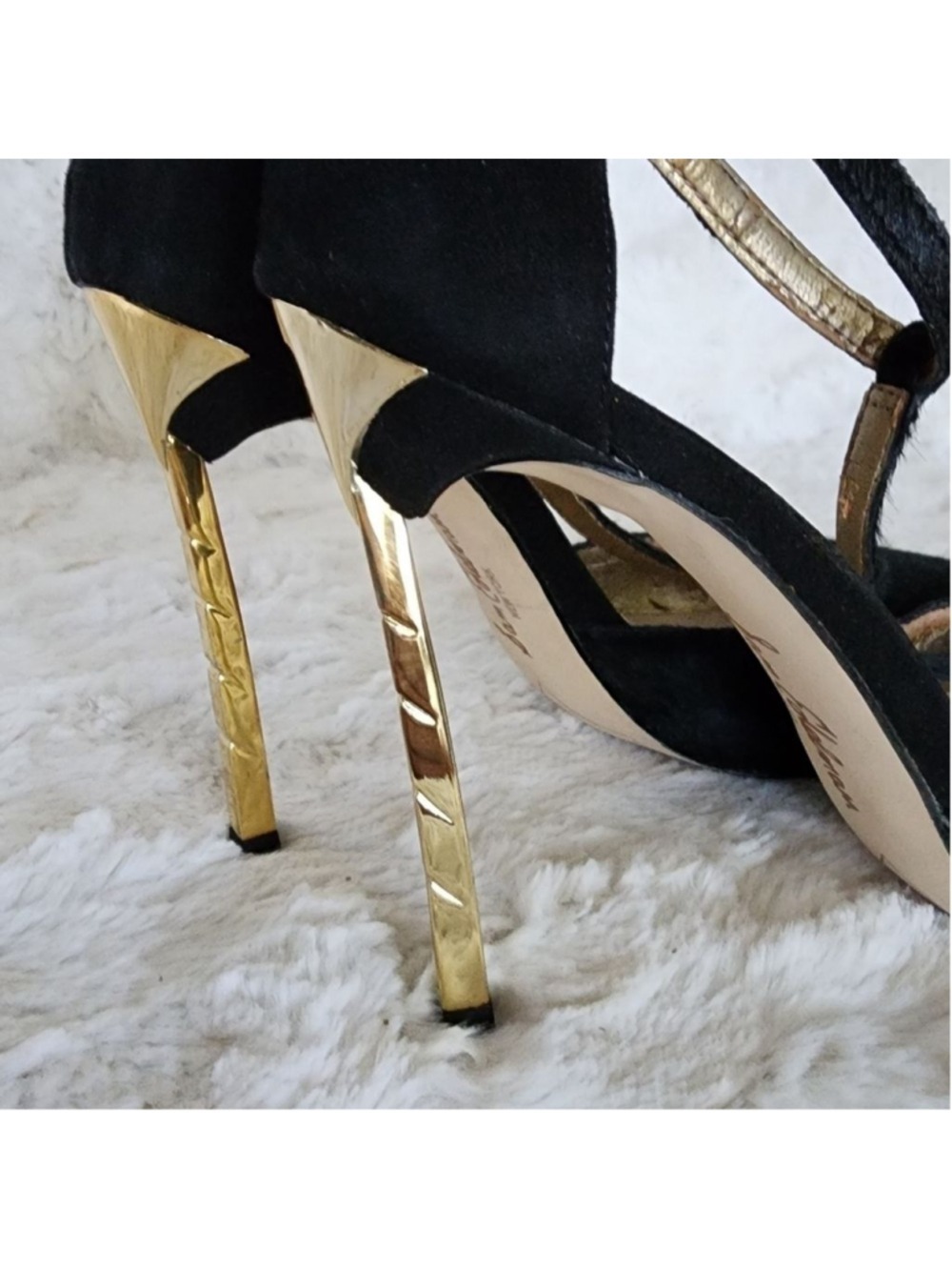 Sam Edelman Black and Gold Calf Hair Tstrap Heels Sz 5 - Picture 6 of 15